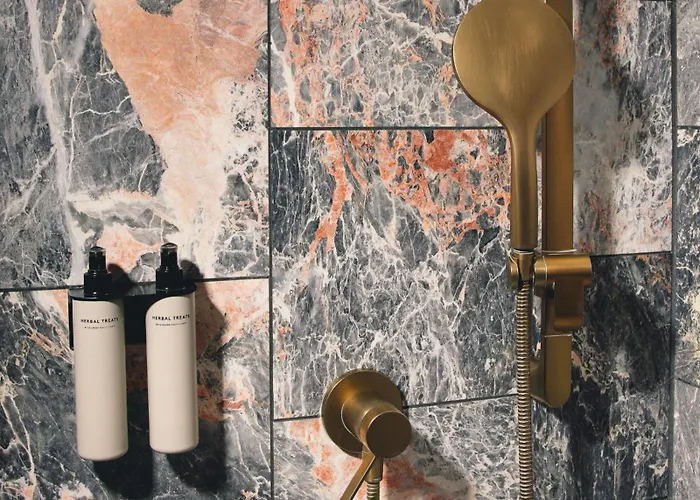 Ξενοδοχείο Kai 36 - Zwischen Fels Und Fluss Γκρατς